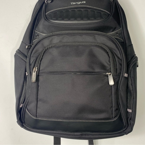 TARGUS 15.6” Legend IQ Backpack - Picture 10 of 14